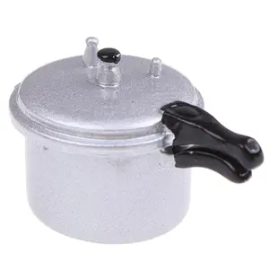 1:12 Scale Dollhouse Mini Pressure Cooker, High-Quality Simulation Kitchen Tool, Durable Micro Cooking Utensil, Ideal for Dollhouse Decor, Decoration