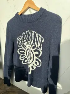 GANNI BLUE FLOWER GRAPHIC O-NECK PULLOVER