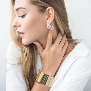 2 Pcs Cuff Bangle Bracelet for Women Open Wide Wire Bracelets Adjustable Wrist Cuff Wrap Bracelet