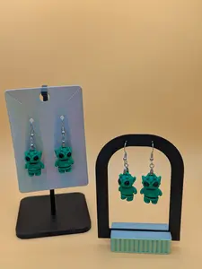 3D Printed Flexi Alien Dangle Earrings | Articulated Green Alien | Hypoallergenic Novelty Jewelry