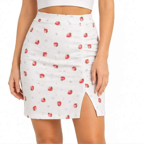 Elastic Stretch Strawberry Print Cotton-Spandex Blend Fabric, 1 yd, 57-58 in Width, for Dressmaking & Fashion Accessories