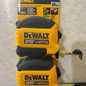 DeWalt 25”  Set of 2 Magnetic