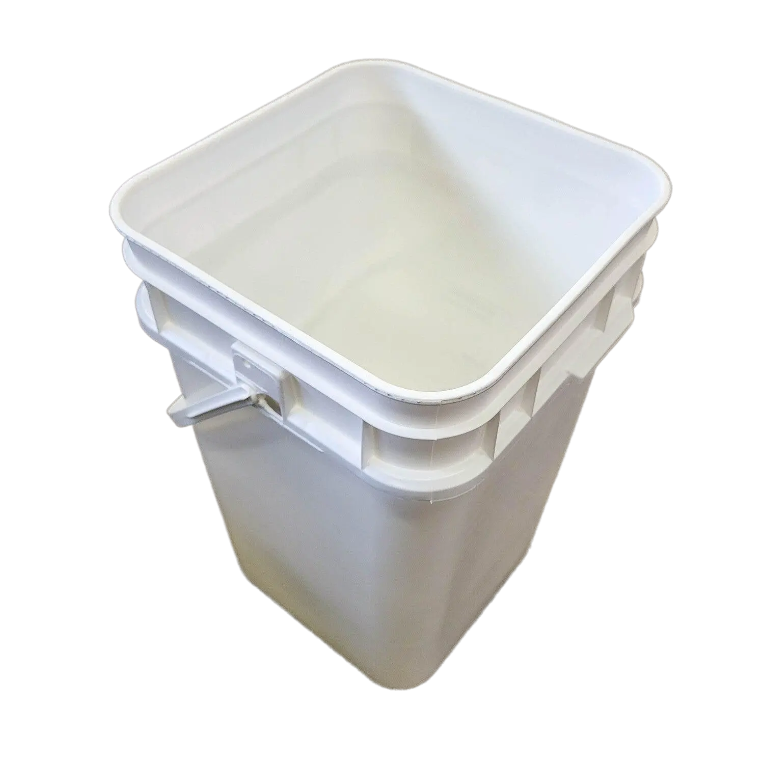 4 Gallon Square Bucket and Lid 4 Gallon Square Bucket and Lid