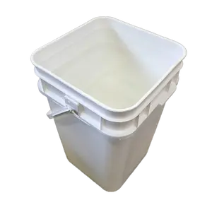 4 Gallon Square Bucket and Lid