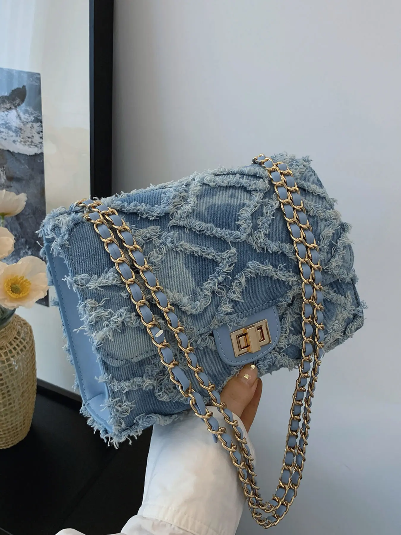 lightweight, simple women's crossbody bag with exquisite metal chain design, Everyday crossbody bag, personalized solid color women's bag, suitable for daily occasions such as commuting, shopping, photography, Denim Shoulder Satchel
