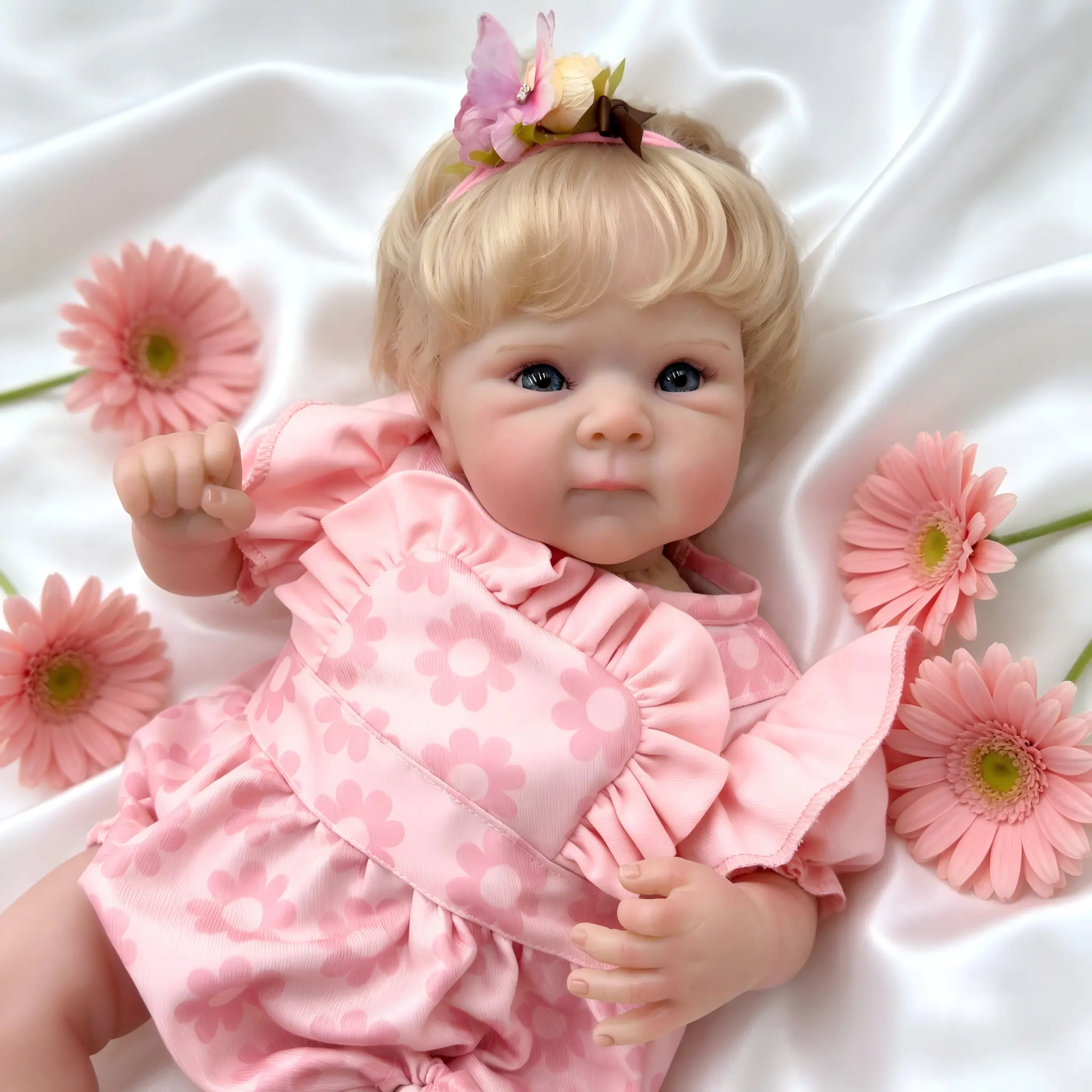 18-Inch Realistic Reborn Newborn Baby Girl Collectible Doll, Weighted Vinyl Doll with Blonde Rooted Hair, Blue Eyes, Soft Cloth Body, Magnetic Pacifier, Bottle, and Gift Box, Weighted Vinyl Dolls