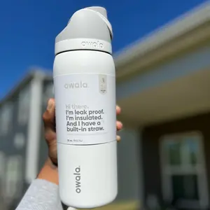 Shy Marshmallow 32oz Owala