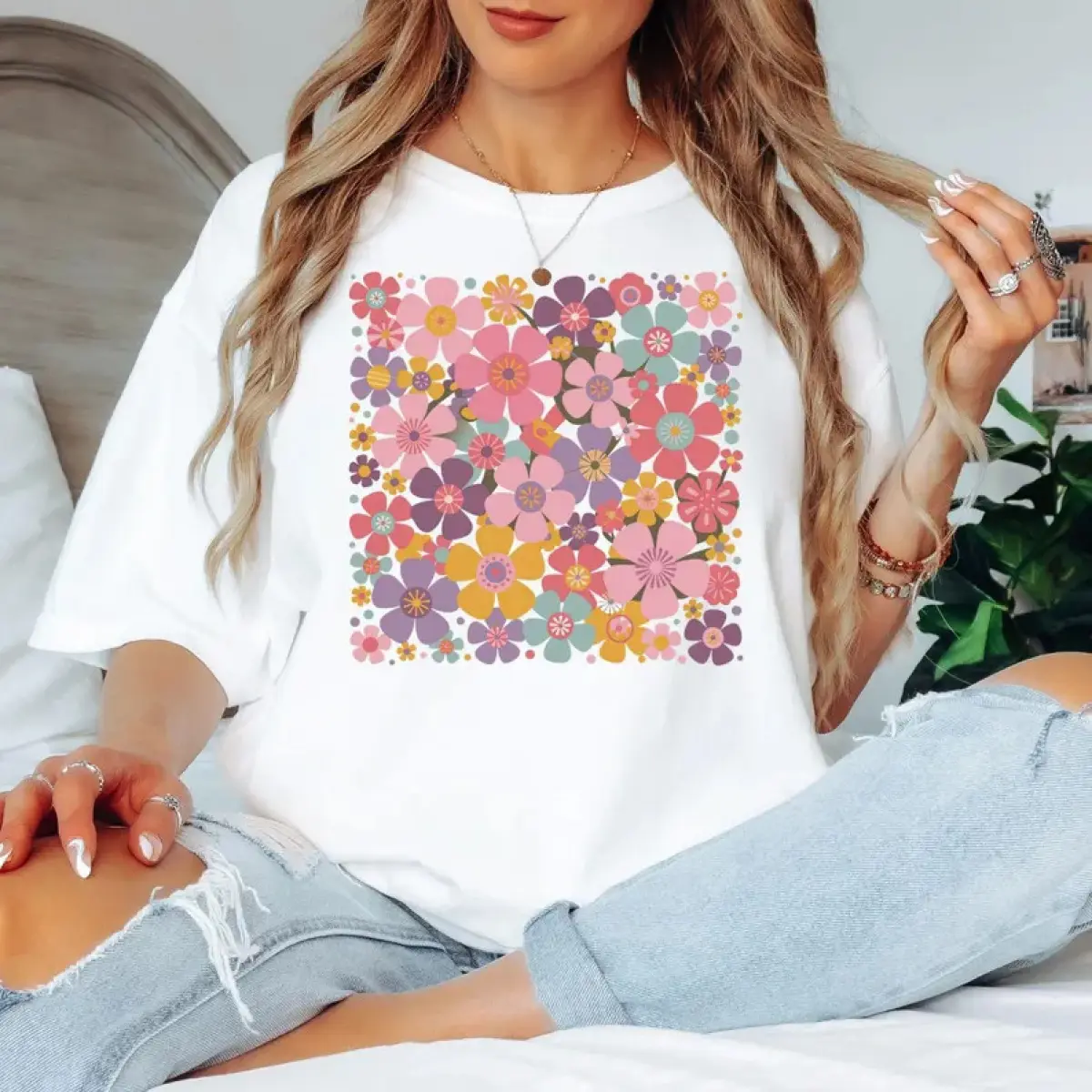 Vintage floral shirt, cute floral pattern T-shirt, vintage floral art design, spring aesthetic outfit, floral gift shirt
