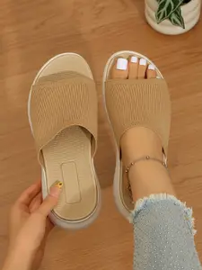 Women's new comfortable and soft Elastic casual slip-on sandals, with a soft wedge and flexible sole, essential minimalist sandals for everyday wear, perfect for school, work, and commuting, fashionable and trendy walking sandals Footwear