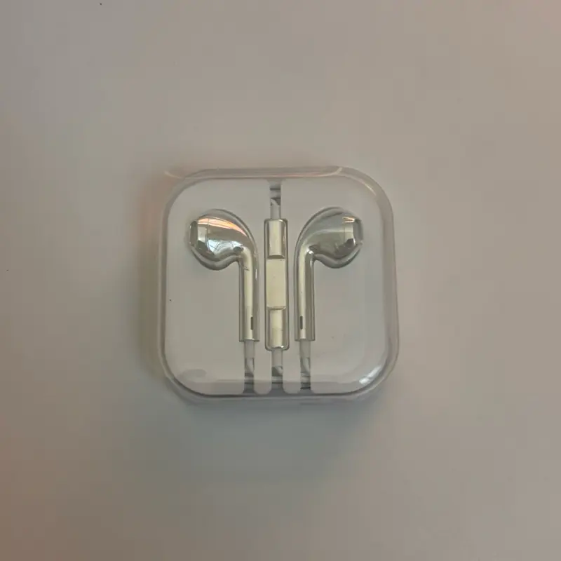 ES Chrome Wired  Headphones