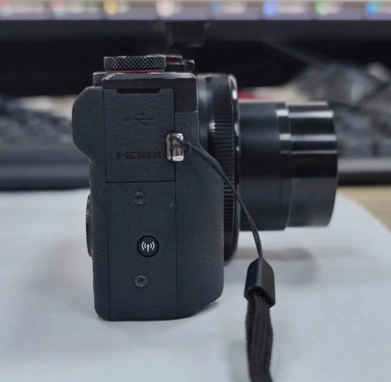 PowerShot G7X Mark III Camera with 4.2x Optical Zoom Lens