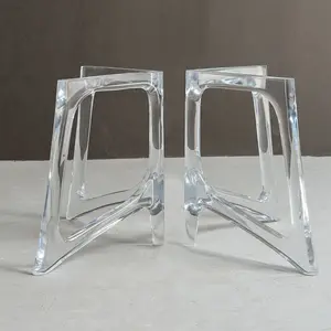 Acrylic table legs for medium to large transparent resin tables