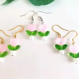 Tulip earrings,beaded earrings,handmade birthday gift for her,witchy gifts for women,cottagecore mothers day gift,spring earrings,boho style