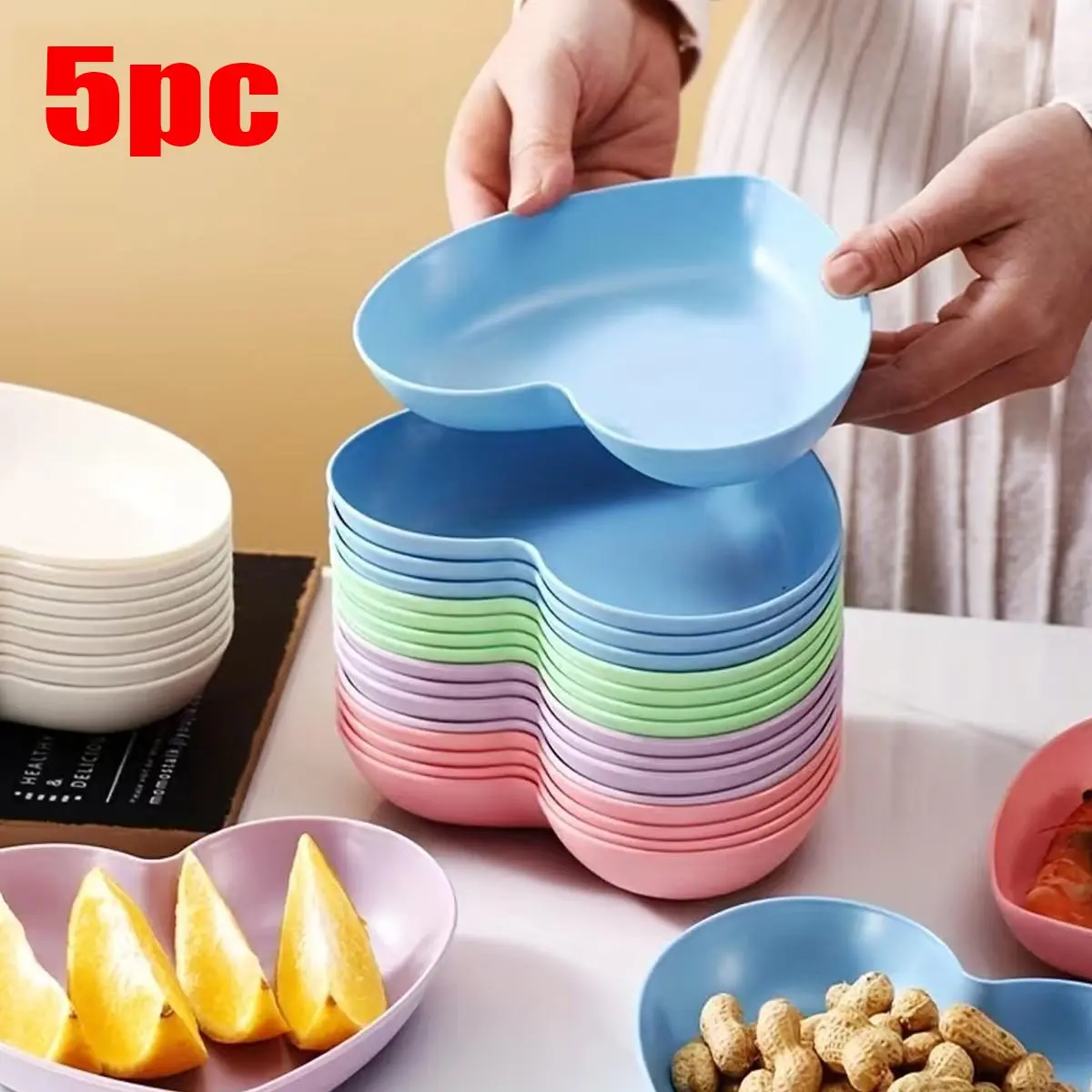 Creative Heart-Shaped Fruit Tray, Multi-Functional Serving Dish, Lightweight Fancy Plastic Plates For Party, Durable Sturdy, Ideal for Salad, Parties, Weddings, Restaurants, Food Trays