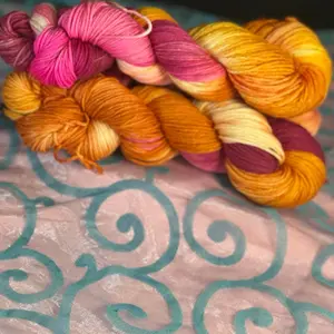 PRIDE Lesbian yarn- lace-fingering-DK-worsted-teddy bulky