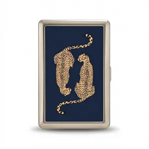 New Vintage Versatile Metal Case with Easy Snap, Vintage-Style Versatile Card & Cash Case, Elegant and Rebellious Card Box for Credit Cards Cash Id Business Cards