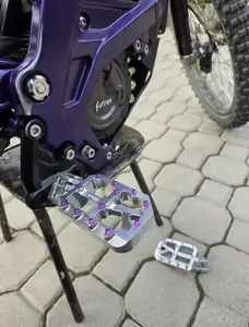 Upgraded grippy pegs