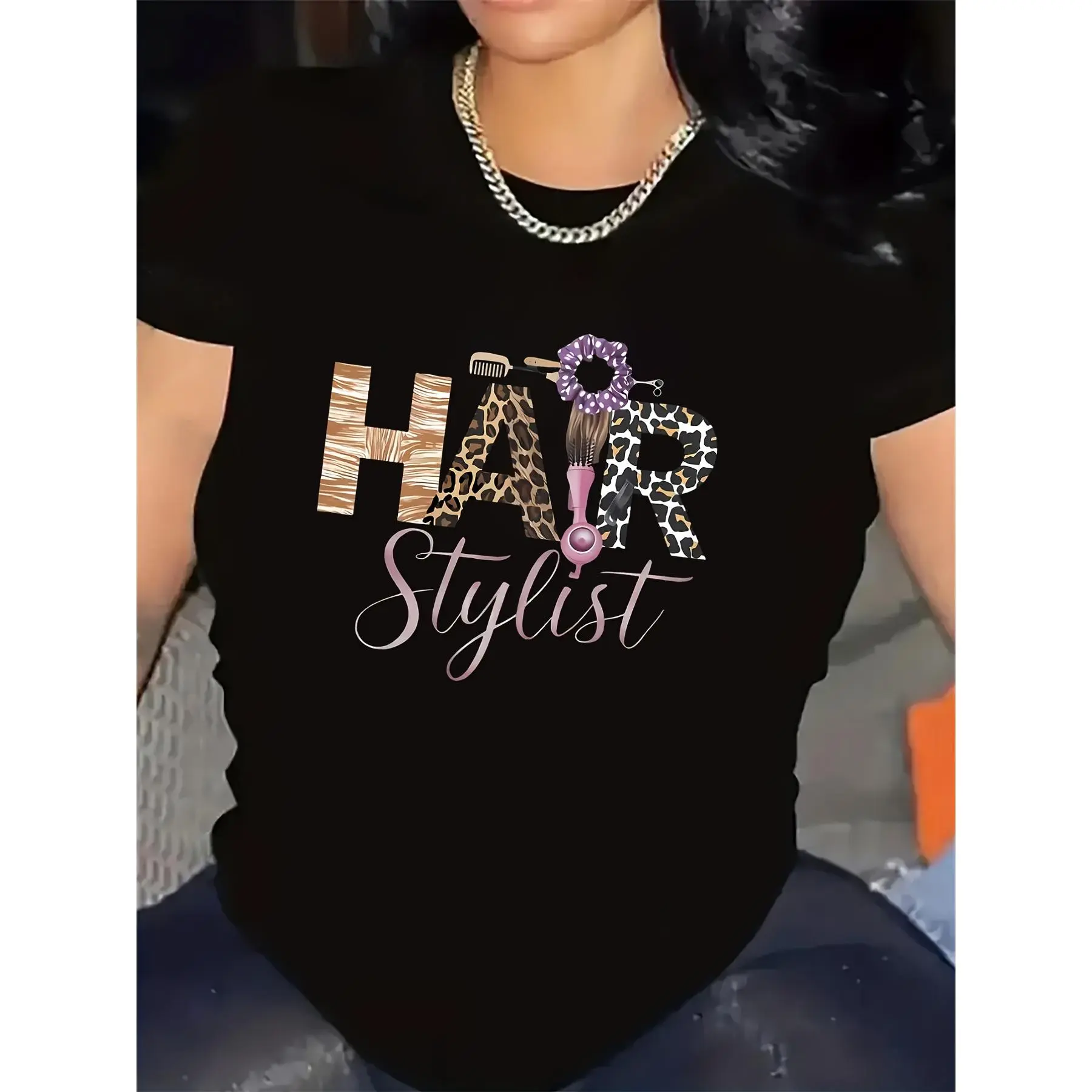 GGOR Short-Sleeved T-Shirt Designed for Hair Stylists, Offering Durability And Comfort, Perfect for Salon Environments, Showcasing a Leopard Print Pattern And Trendy Typography, an Excellent Gift for Beauty Industry Professionals