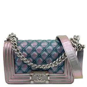 Pre-owned CHANEL Leather Shoulder Bags Mermaid Classic Water Boy Flap Small Quilted Shoulder Bag Iridescent Purple