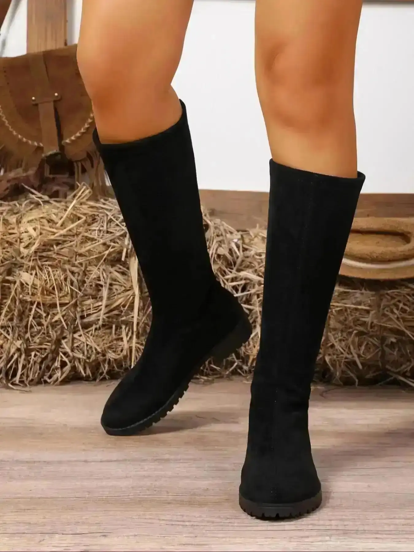 Women's Velvety Low-Heel Round-Toe Rubber-Sole Plain Knee-High Riding Boots, Winter Style Daily Outdoor Walkers, Plat Heels, Non Slip, Durable, Lifestyle, Everyday, Easy On, Fur Lined, Combat Everyday Style Pair