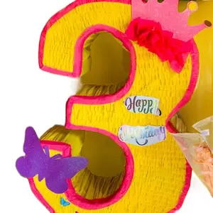 Número 3 piñata