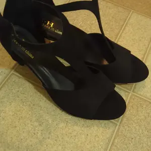 review image 0