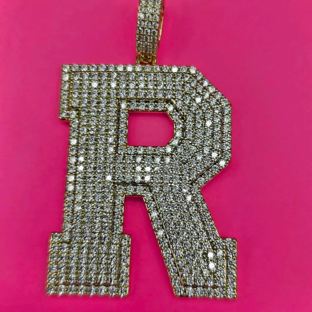 Dije Grande Letra R