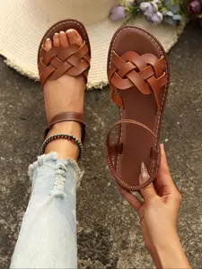 Women's Fashionable Solid Color Cross Strap Sandals, Lightweight Strappy Sandals, Casual Versatile Slip-on Beach Shoes for Outdoor Travel & Party, Trendy Flat Sandals for Women, Flat Summer Sandals, Footwear