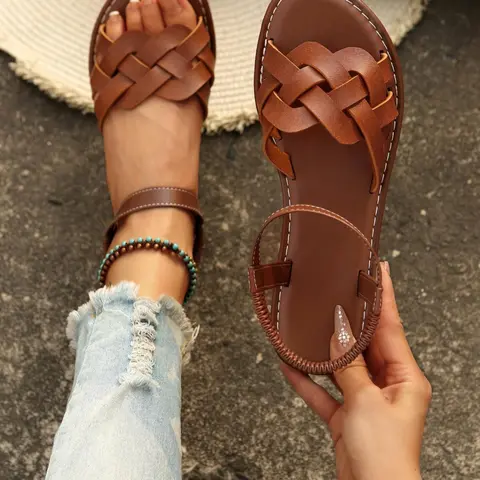 Women's Fashionable Solid Color Cross Strap Sandals, Lightweight Strappy Sandals, Casual Versatile Slip-on Beach Shoes for Outdoor Travel & Party, Trendy Flat Sandals for Women, Flat Summer Sandals, Footwear