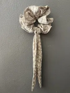 Jumbo Scrunchie (knitted)