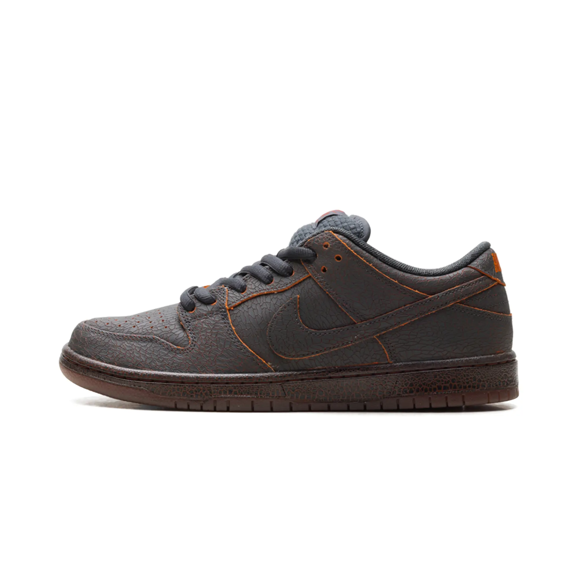 Dunk SB Low "Krampus" HV1668 001
