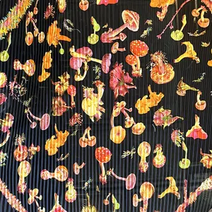 Pre-owned HERMES Champignons Multicolor Silk Plisse Scarf