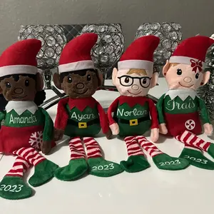 Customized Elf Plush! Please send me a message with the name and design that you prefer.