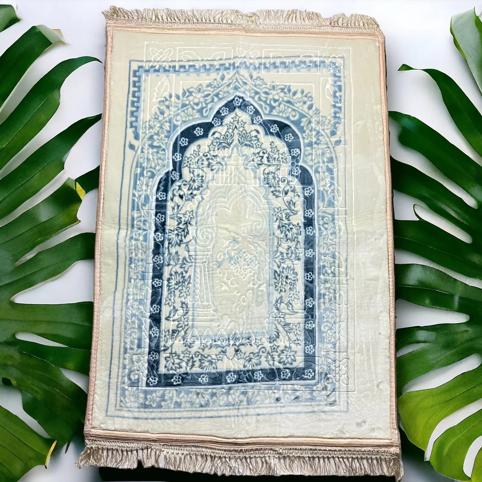 Comfort for Islamic Worship Soft, Non-Slip Prayer Rug Muslim Mat