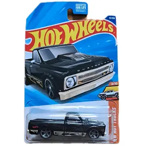 Hotwheels Chevy c10 Black + beige