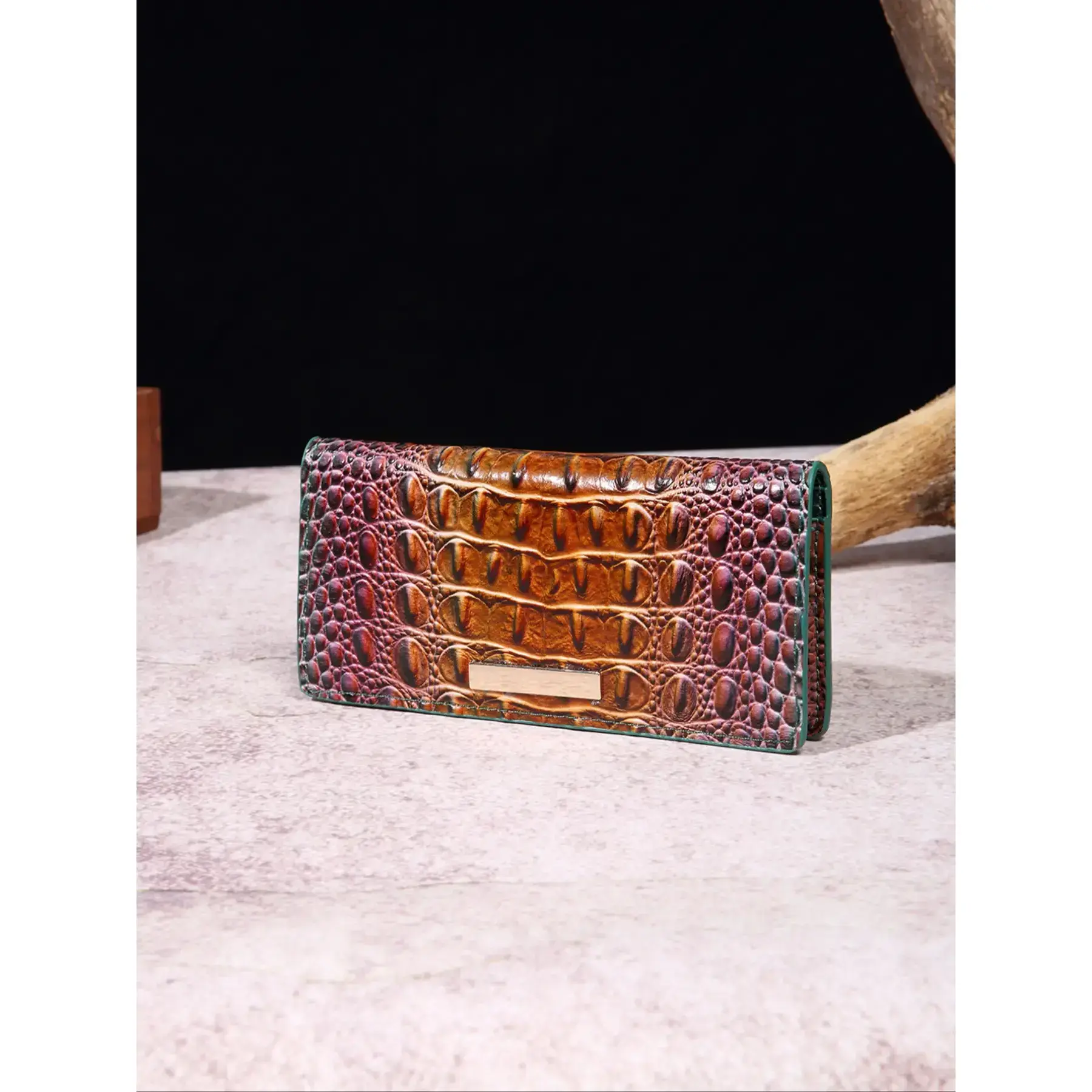 Classic Crocodile Pattern Long Wallet, Two-Fold Design, Durable Leather Material, Perfect for Everyday Use, Stylish Accessory, Durable Fashion Wallet Classic Crocodile Pattern Long Wallet, Two-Fold Design, Durable Leather Material, Perfect for Everyday Use, Stylish Accessory, Durable Fashion Wallet