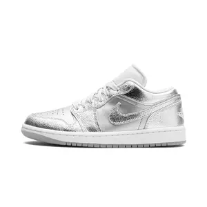 Air Jordan 1 Low SE WMNS "Metallic Silver" FN5030 001
