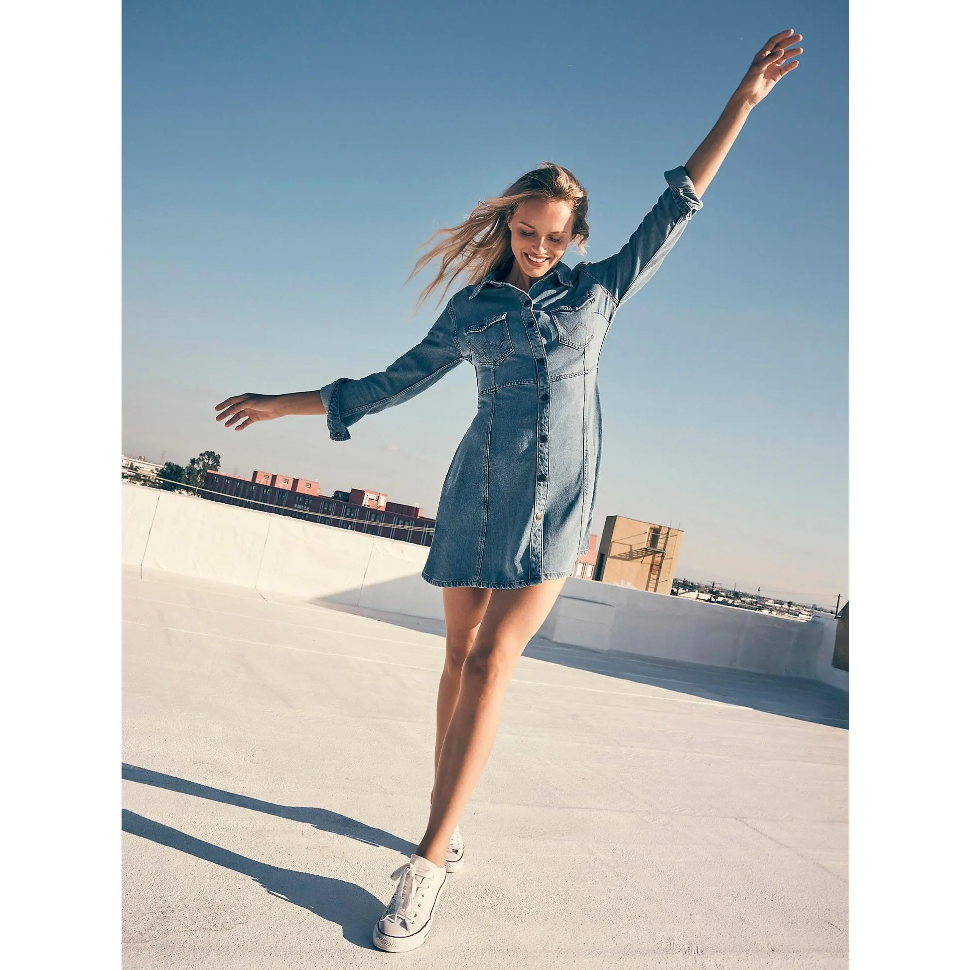 Women's Wrangler Amelia A-Line Casual Denim Dress - 34 Inch, Soft Fabric, Snap Button Front Closure, Functional Pockets, Denim Dresses, Above Knee, Basic, All Seasons, Soft Flowing Material, Two Chest Pockets