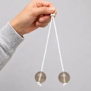 Clacker Balls on a String - Fun Clacking Noise Toy for All Ages - Stress Relief Fidget Toy in Different Colors - Perfect for Kids and Adults