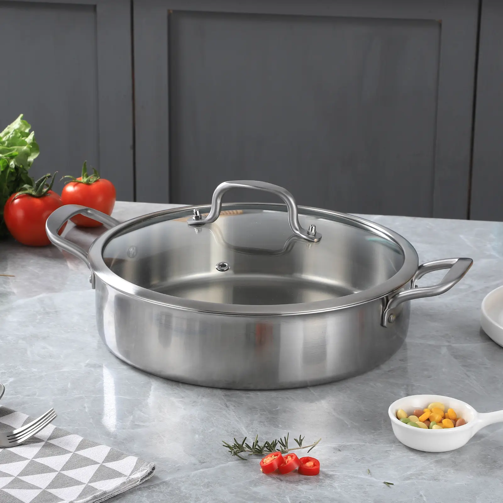 Tri-Ply Stainless Steel Saute Pan 5QT, 12 Inch Deep Frying Pan with lids, 3-layer Large Skillet with Stay Cool Handle, Induction Pan, Durable, Compatible with All Cooktops Up to 500℉