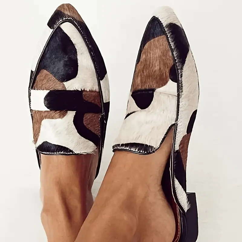 Women's 2026 Retro British Style Cow Print Mule Loafers - Faux Fur Pointed Toe Backless Low Heel Flats for Office Outfits Women, Office & Daily Wear