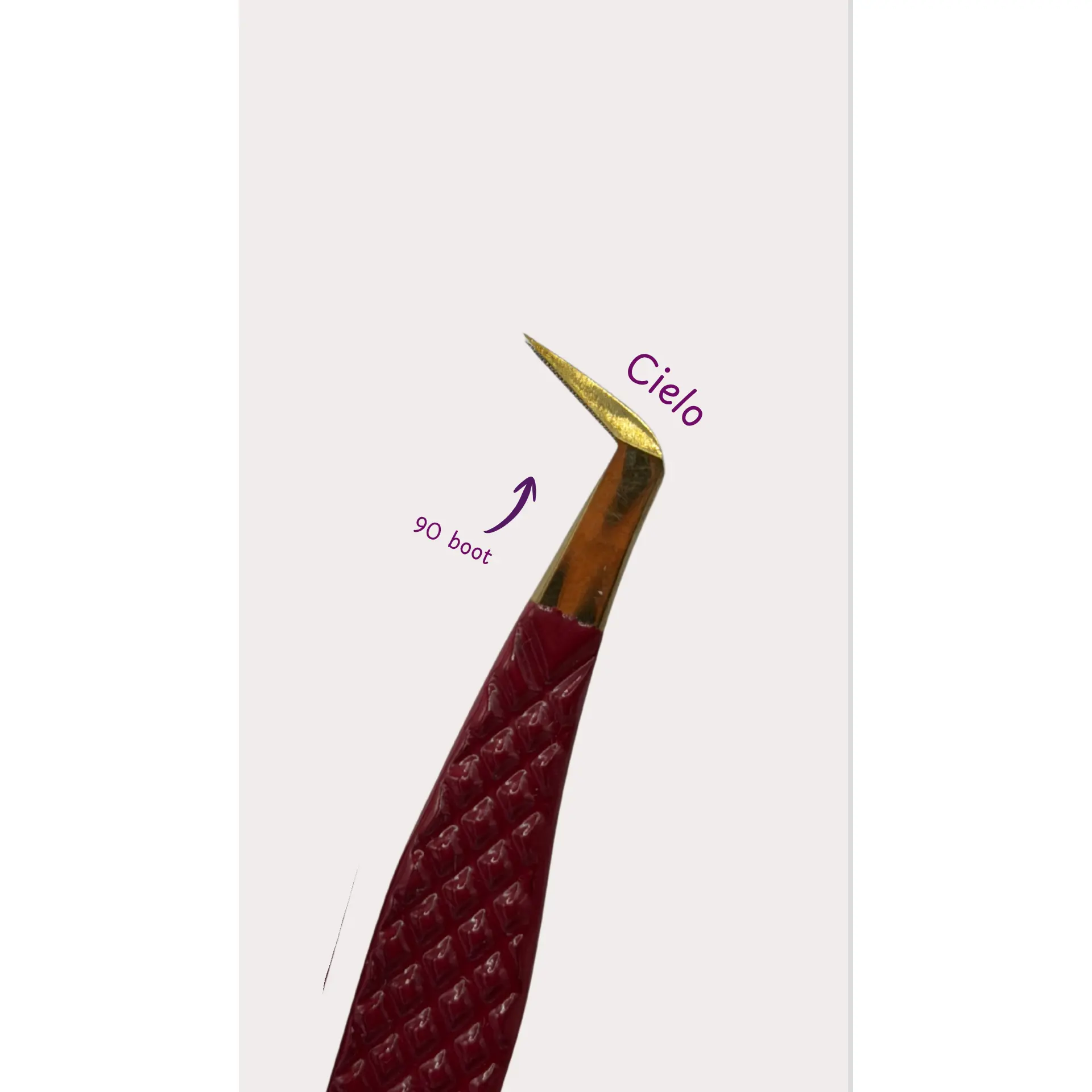Cielo Fanning Tweezer