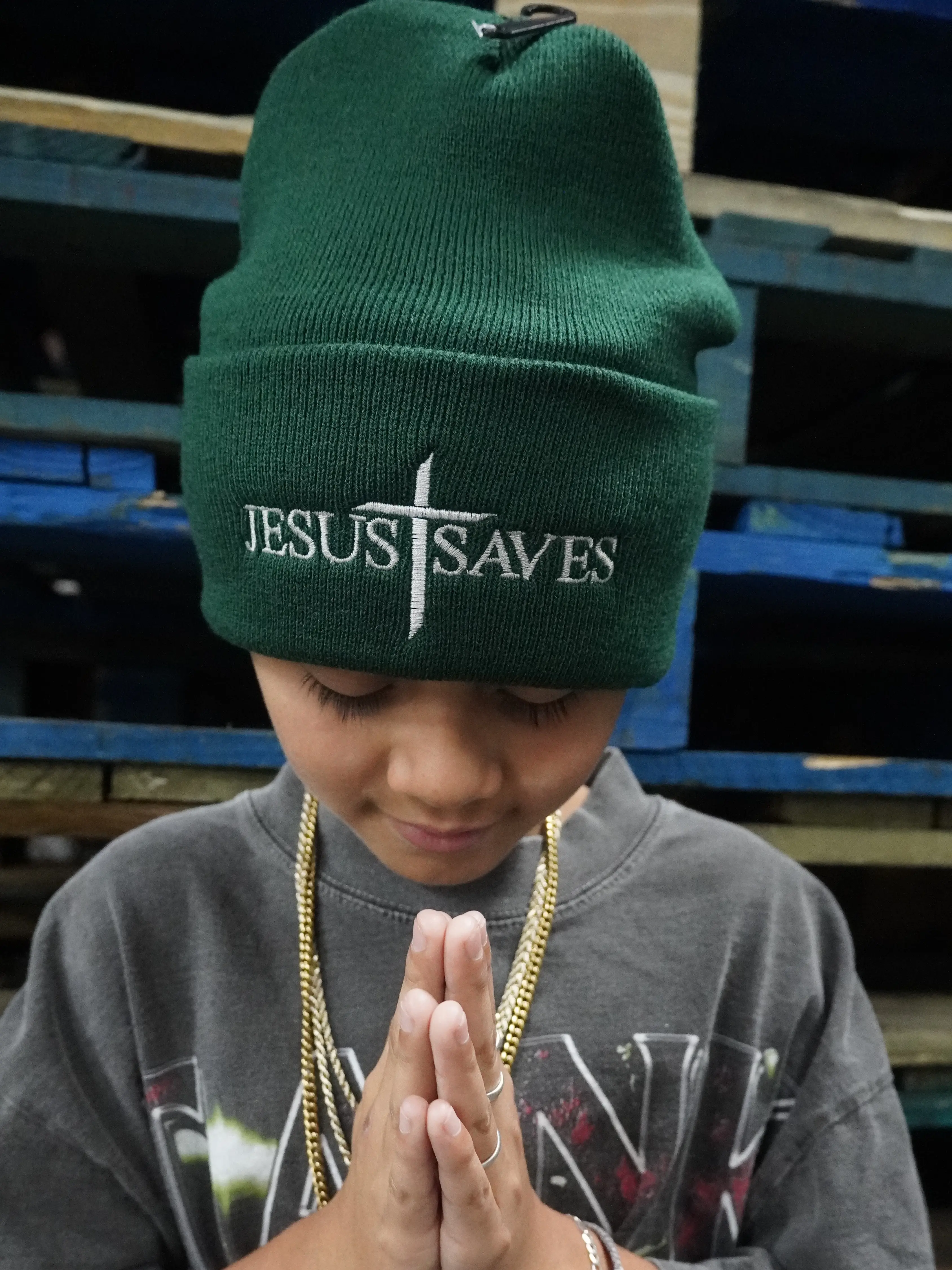 JESUS SAVES BEANIE - Knit Hat with Embroidered Cross Design for those wanting to express their faith through fashion. Purchase comes with W.W.J.D bracelet, mini Jesus key chain, & pin! (NOTE WHAT COLOR YOUD WANT)