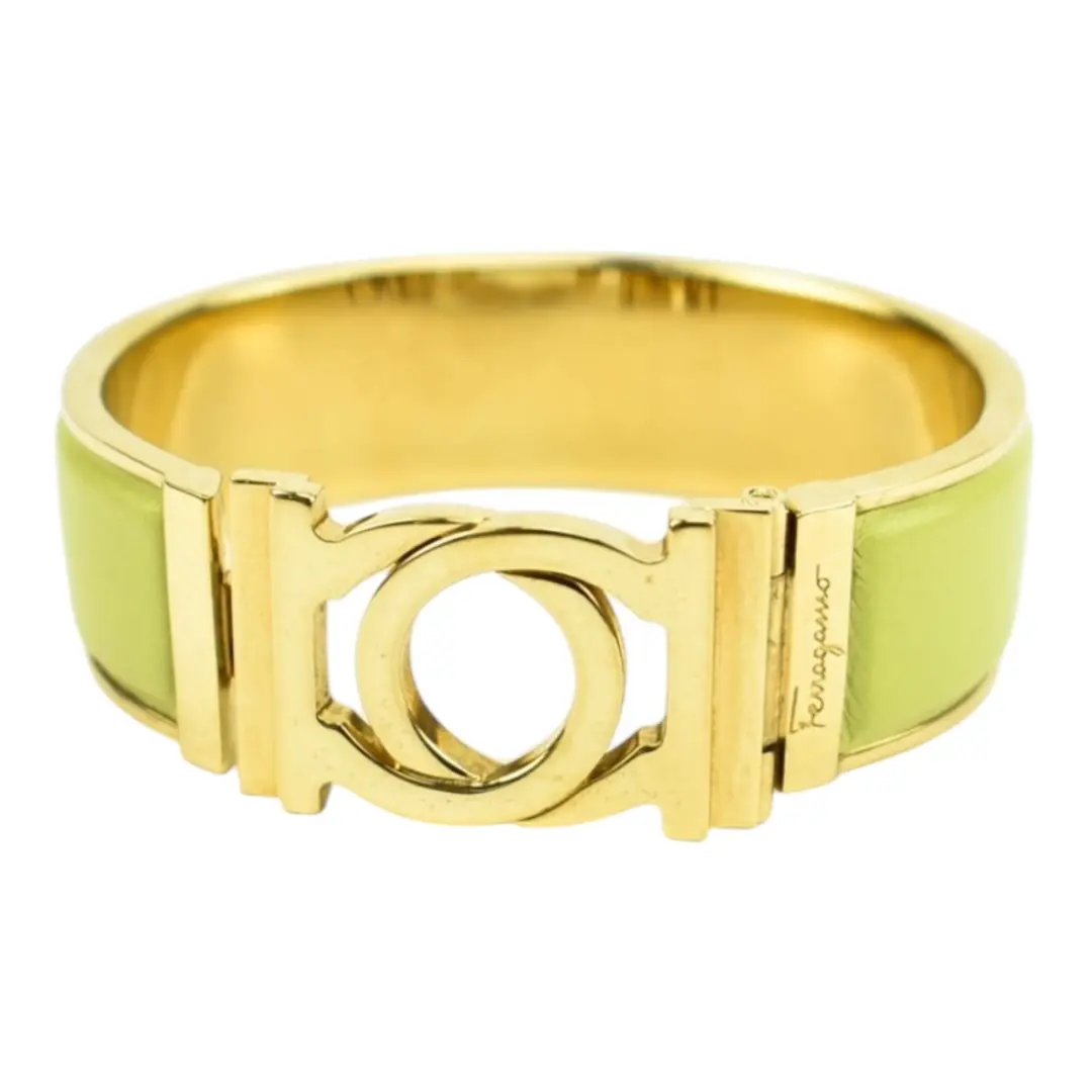 Pre-owned SALVATORE FERRAGAMO Metal Bracelet FERRAGAMO Gold/Green Double "Gancini" with Iconic Logo Design and Color Block Style