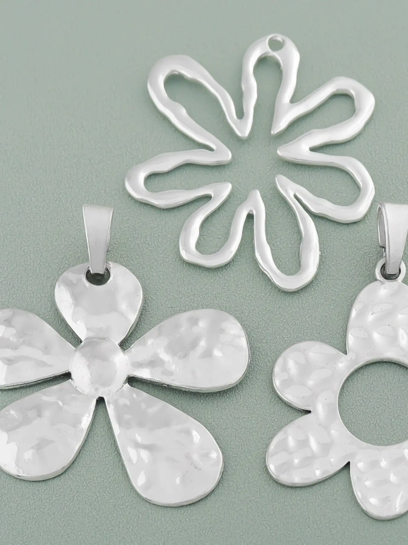 1 Piece Large Hammered Flower Charms Pendants For DIY Necklace Jewelry Making Findings