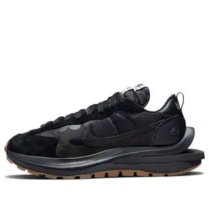 Nike x sacai VaporWaffle 'Black Gum' DD1875-001