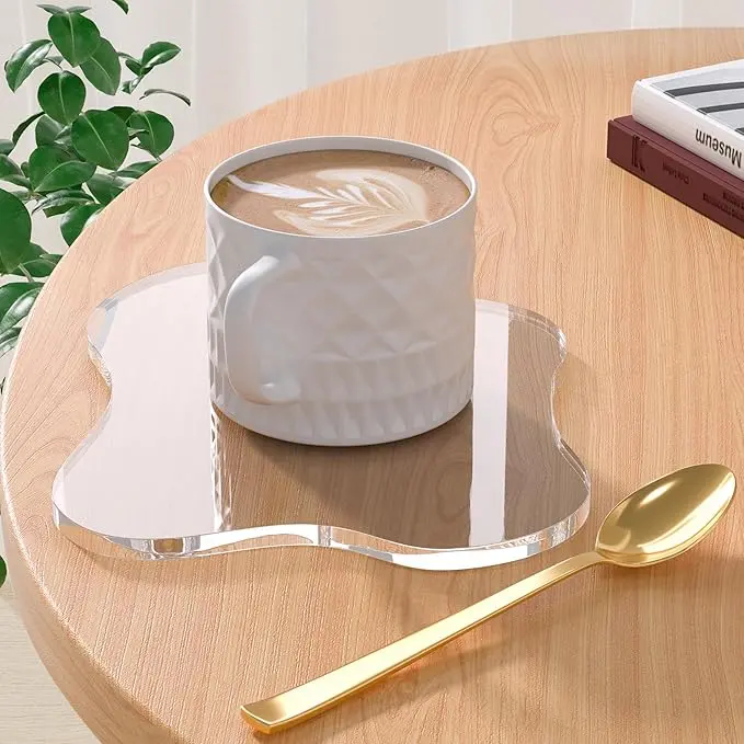 Stylish Clear Cloud-Shape Acrylic Coasters, Irregular Tableware Drink Mats for Bar Coffee Cups, Tabletop Protection & Accessories Display (Clear)