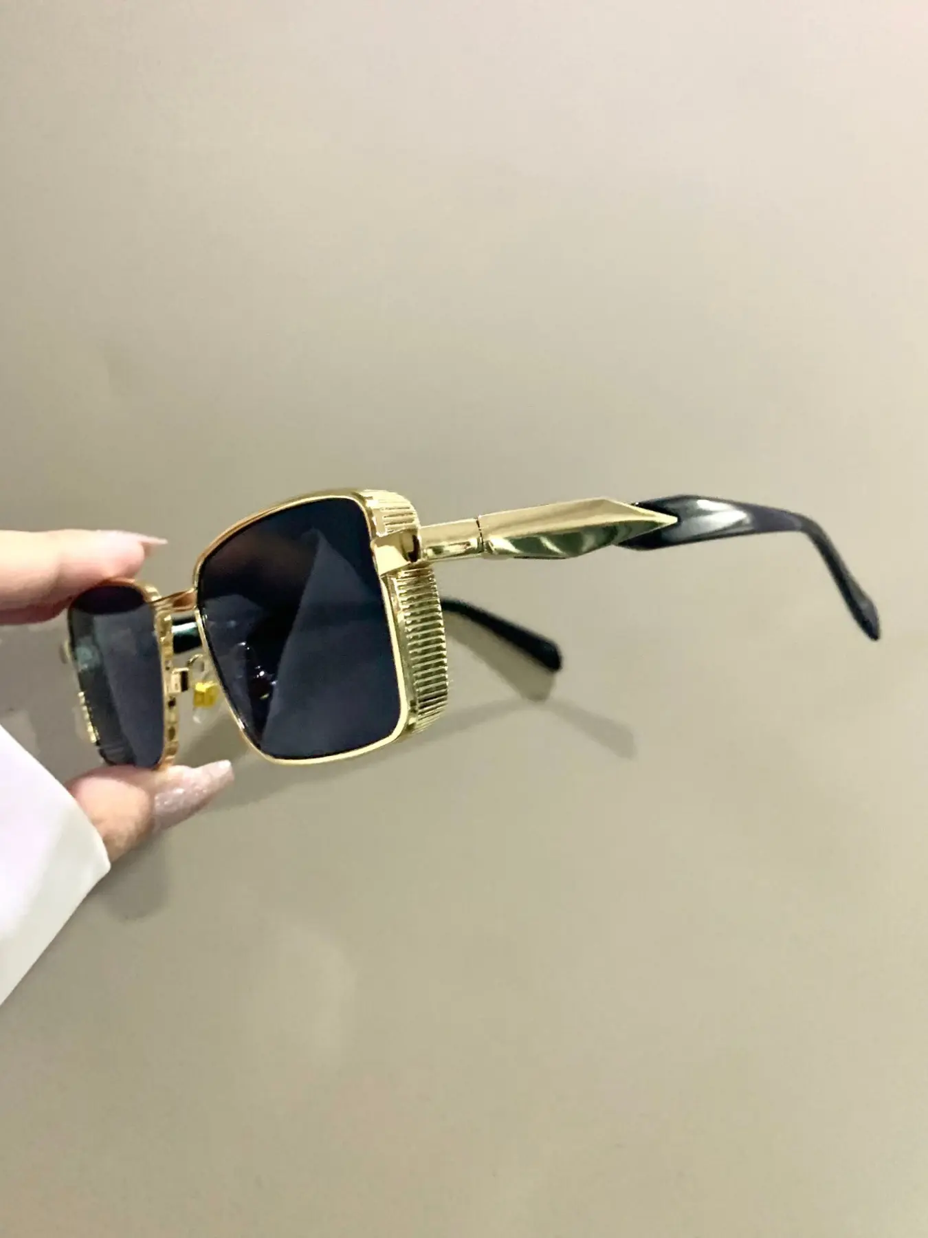 Square Glasses, Fashionable Trendy Eyewear Metal Frame Eyeglasses for Men and Women, Metal Hinges