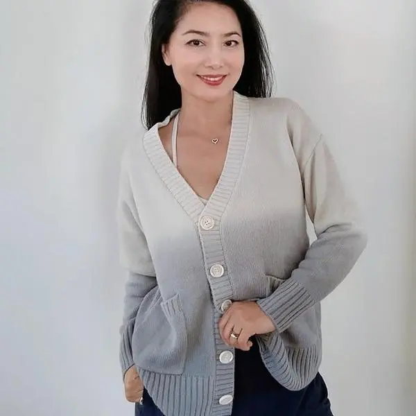 100% Cashmere Two Tone White and Blue Sweater
