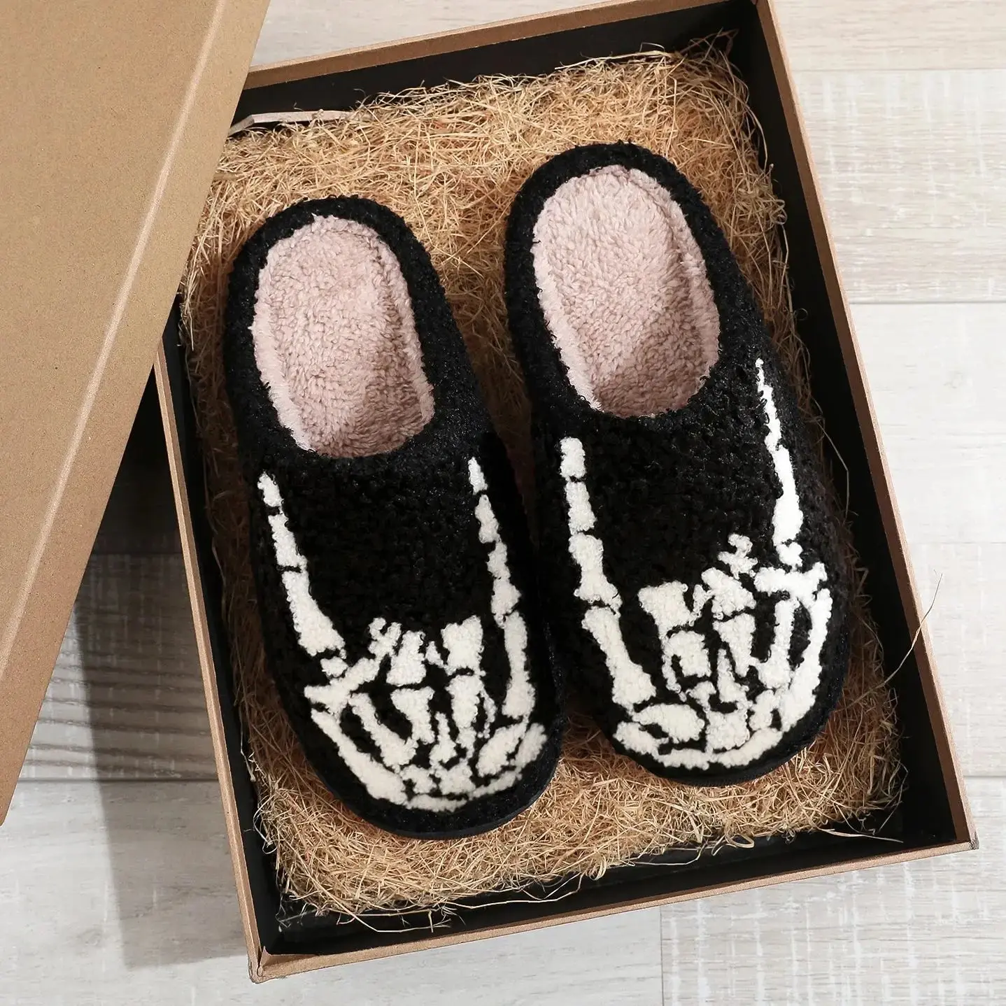 Skull Finger Pattern Skull Embroider Plush Home Thick-Soled